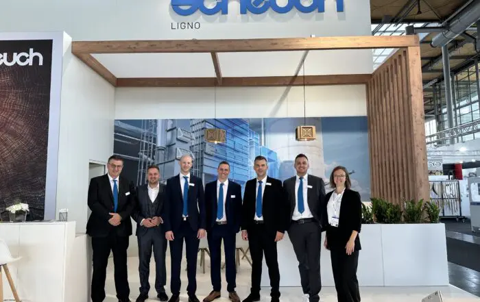 Vertriebsteam am Messestand auf der Ligna 2025